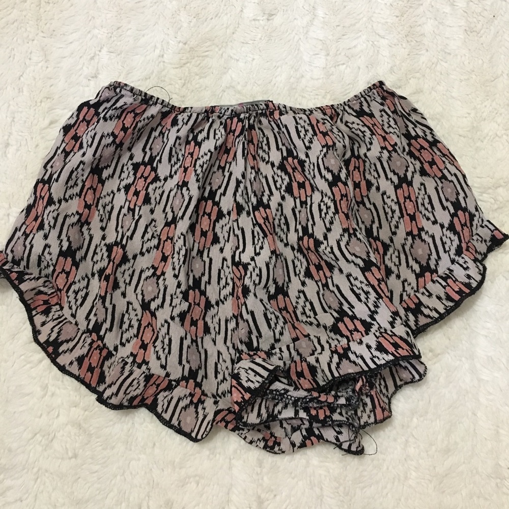 Brandy Melville Vodi Shorts